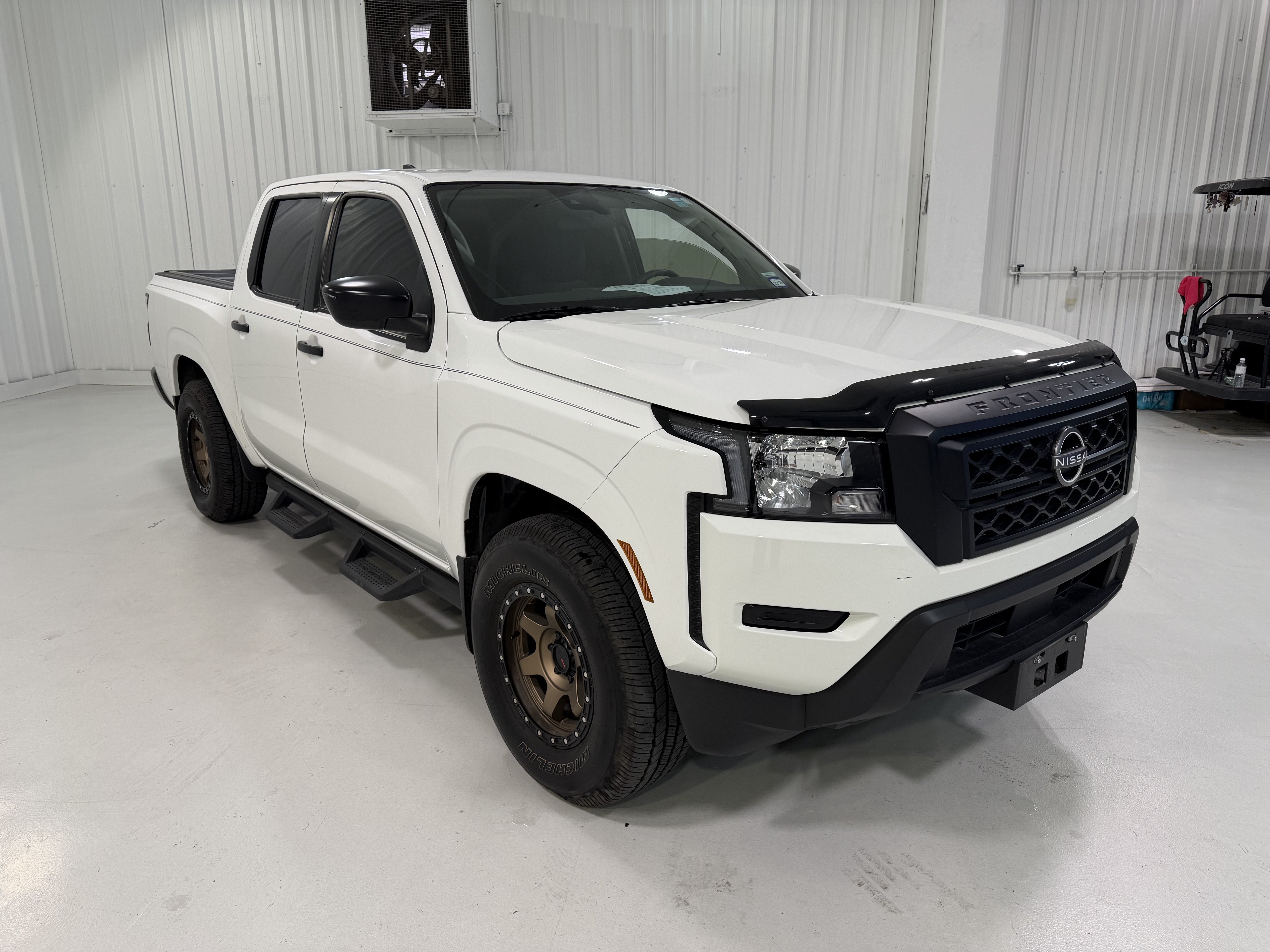 Used 2022 Nissan Frontier S w/ Technology Package RWD image 7