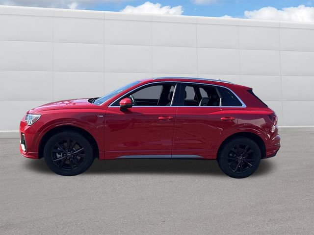 Used 2023 Audi Q3 2.0T Premium image 2