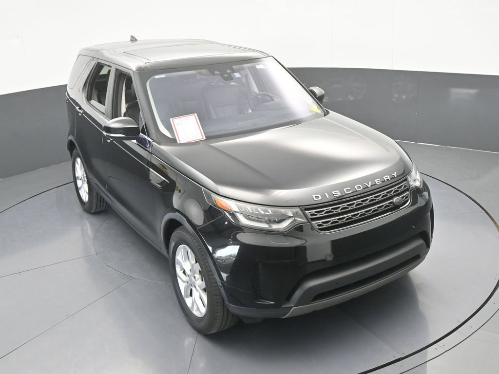 Used 2020 Land Rover Discovery SE image 52