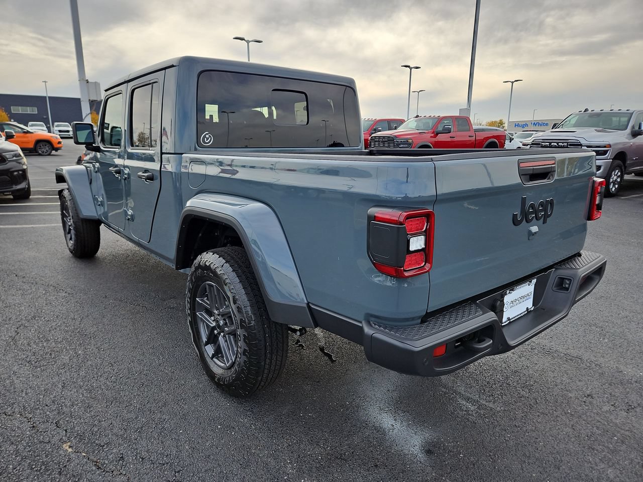 New 2026 Jeep Gladiator Sport AWD/4WD image 5