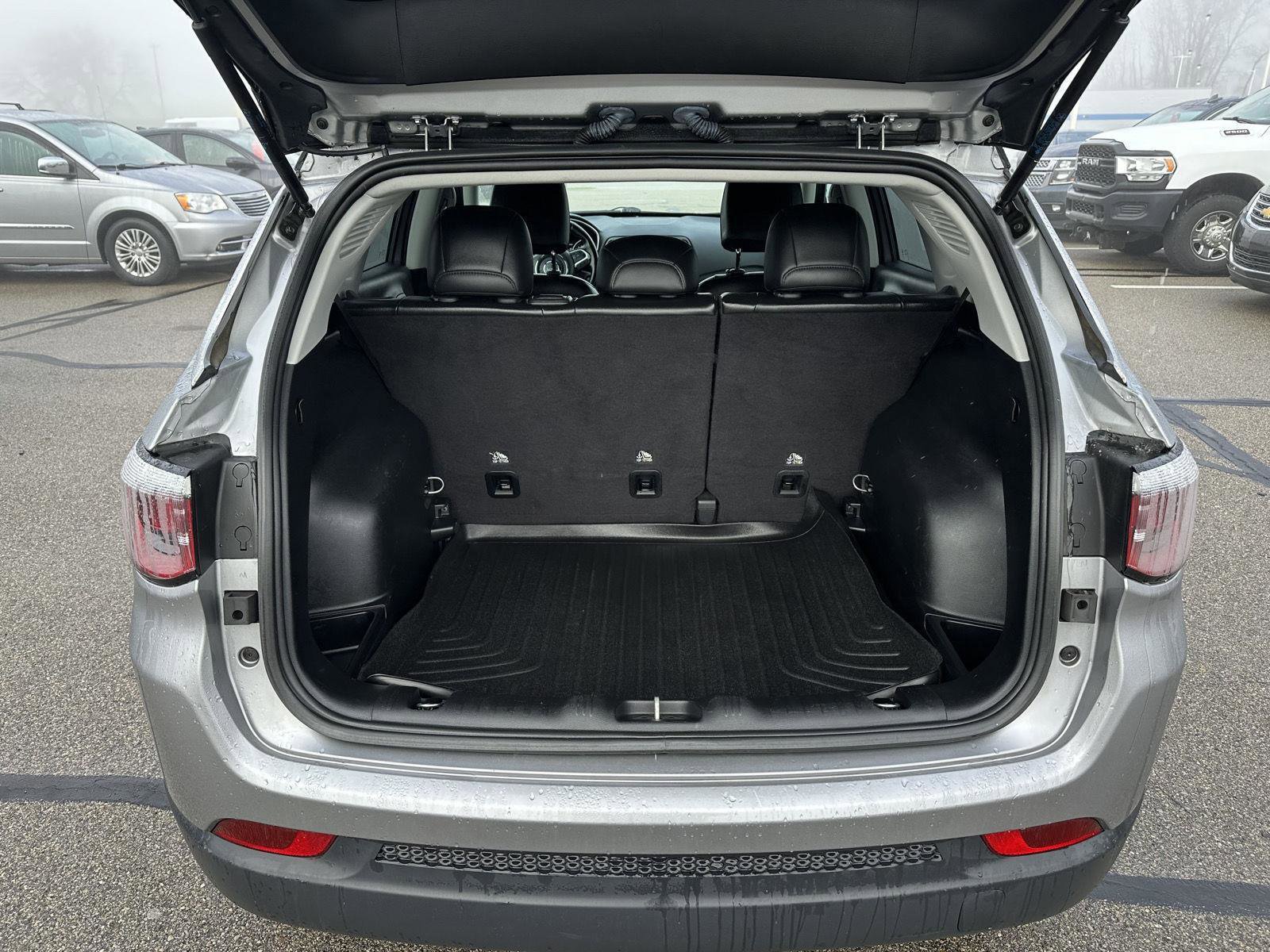 Used 2020 Jeep Compass Limited AWD/4WD image 7