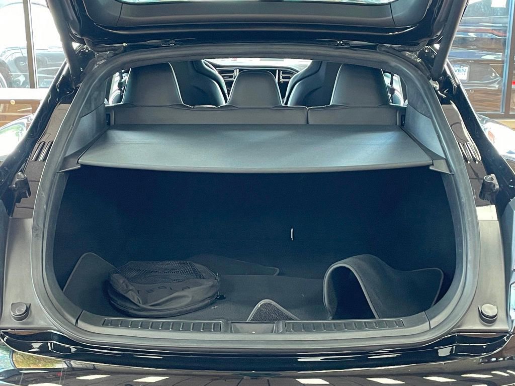 Used 2016 Tesla Model S 70D image 18