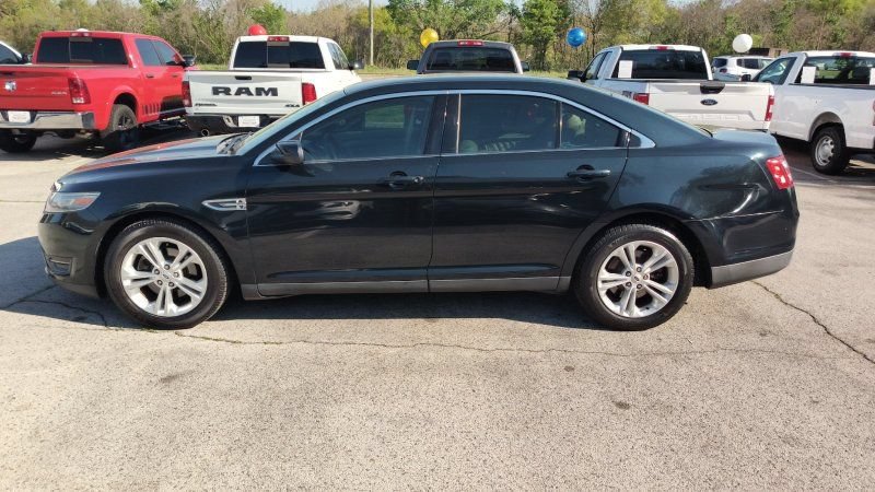 Used 2014 Ford Taurus SEL w/ Equipment Group 201A FWD image 2