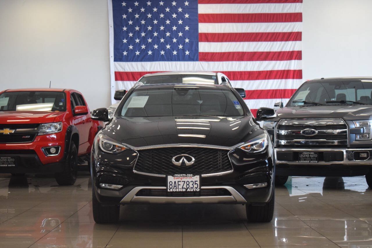 Used 2018 INFINITI QX30 Premium w/ Navigation Package AWD/4WD image 7