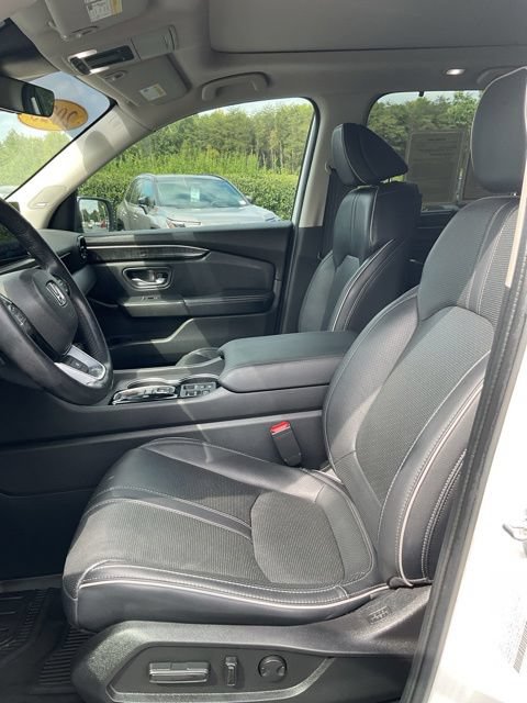 Used 2023 Honda Pilot Elite image 17