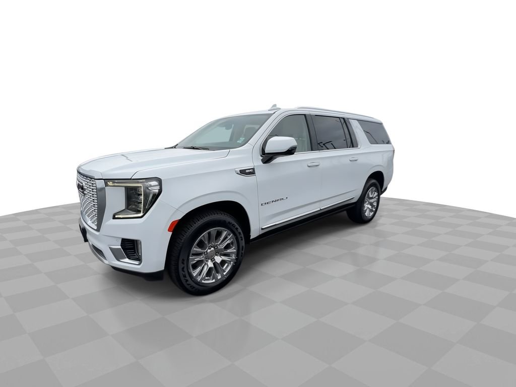 Used 2022 GMC Yukon XL Denali image 4