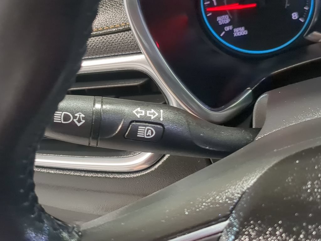 Used 2020 Chevrolet Equinox Premier FWD image 31