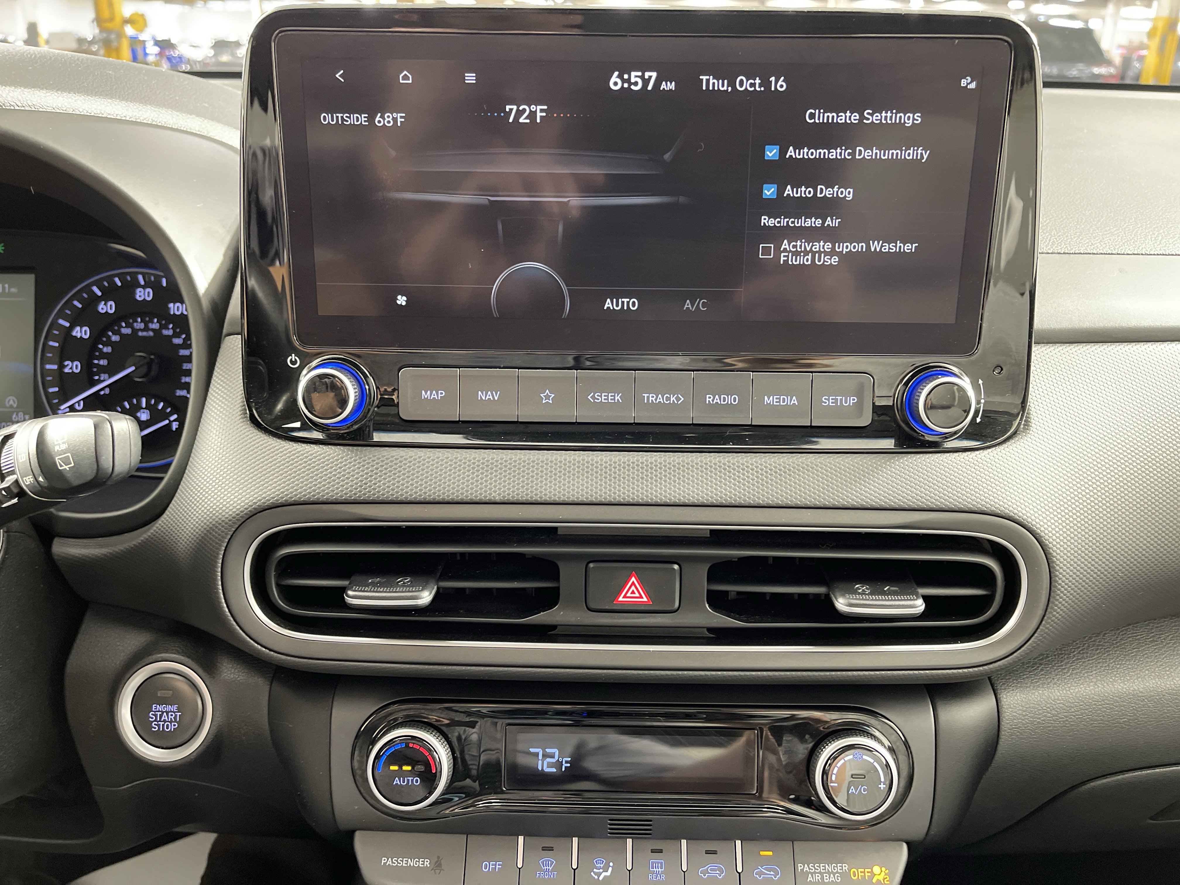 Used 2023 Hyundai Kona SEL w/ Convenience Package image 24