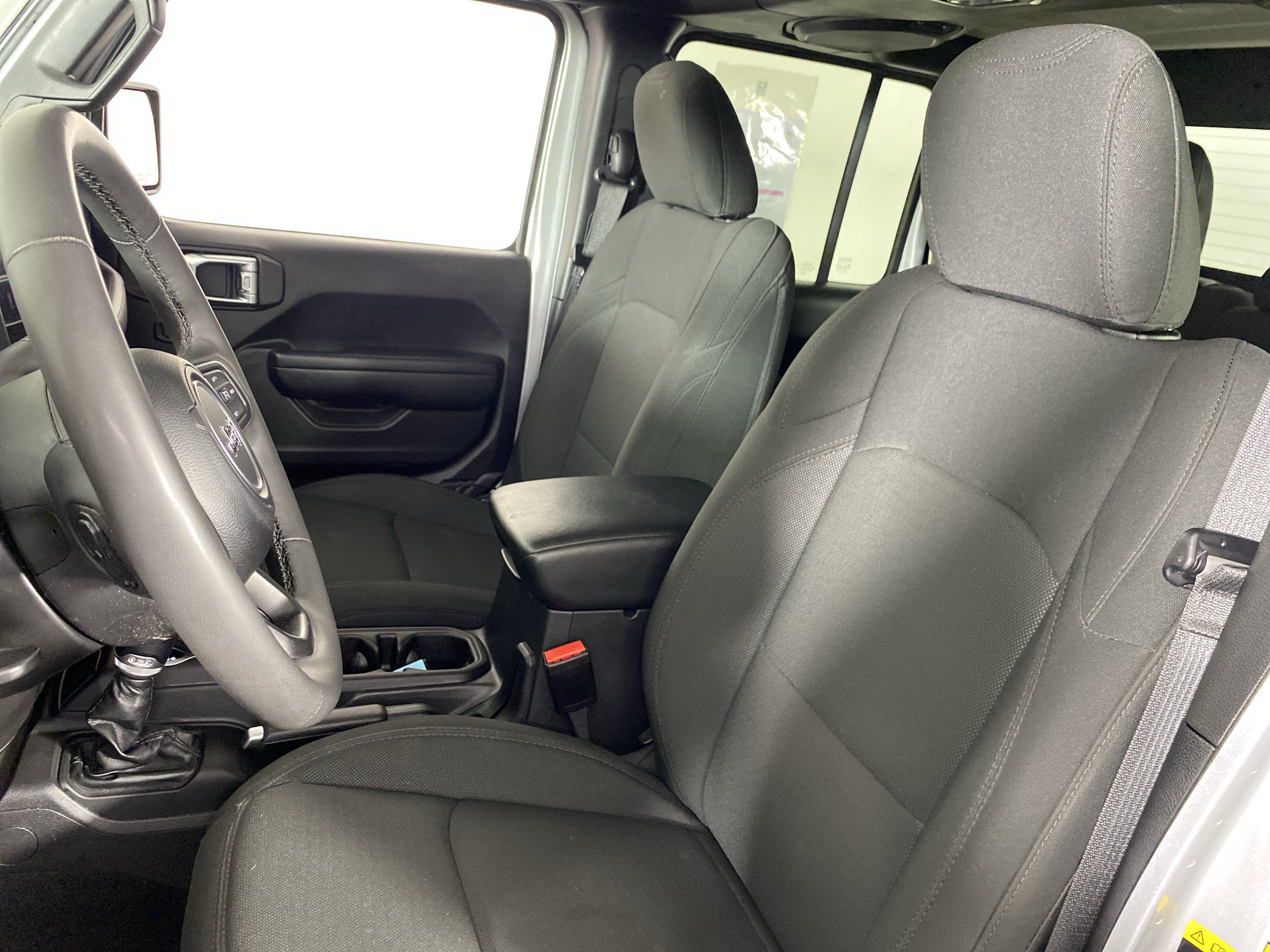 Used 2023 Jeep Gladiator Sport AWD/4WD image 17