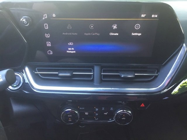 Used 2025 Chevrolet Trax RS w/ Driver Confidence Package image 13