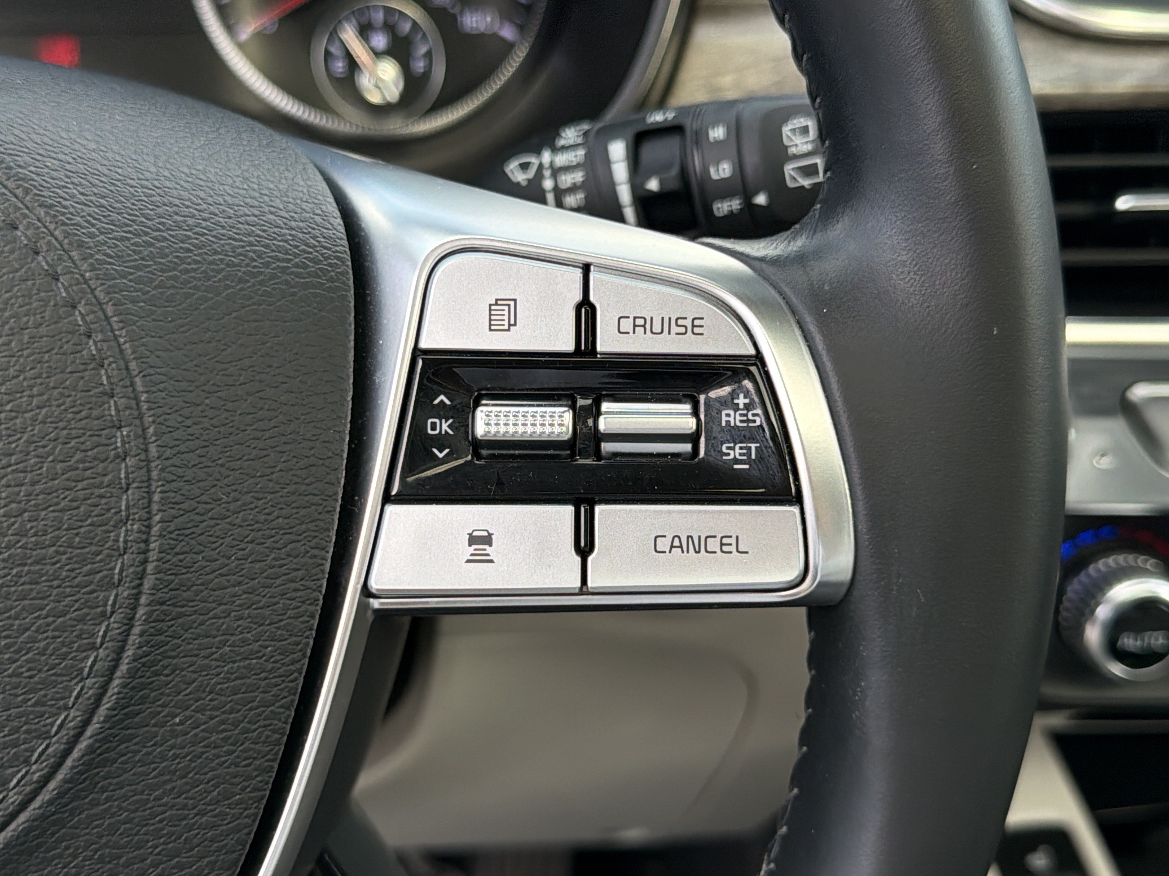 Used 2020 Kia Telluride EX FWD image 24