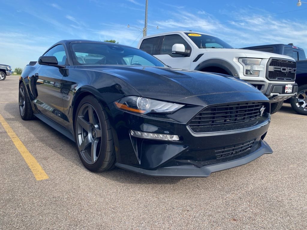 Used 2021 Ford Mustang GT Premium w/ Equipment Group 401A RWD image 2