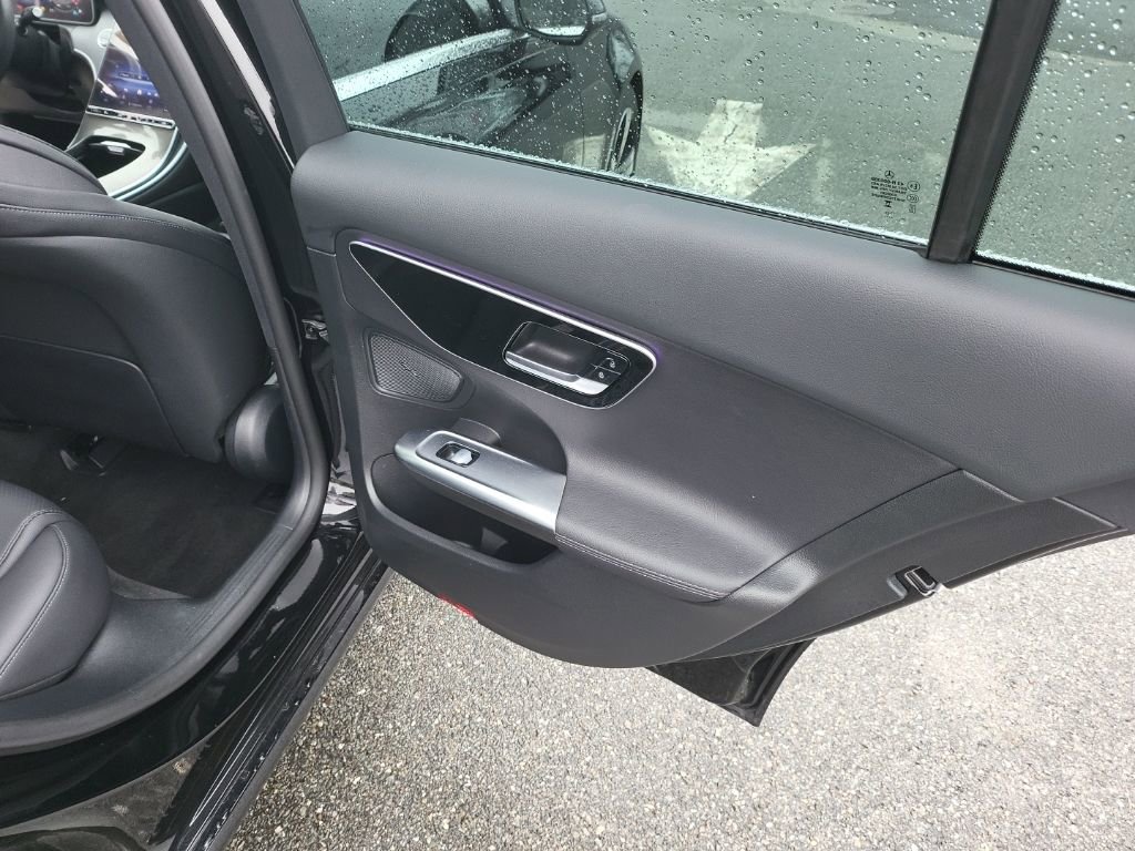Used 2023 Mercedes-Benz C 300 4MATIC Sedan image 21