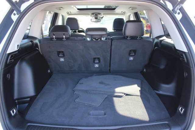 Used 2024 Jeep Grand Cherokee Limited image 23