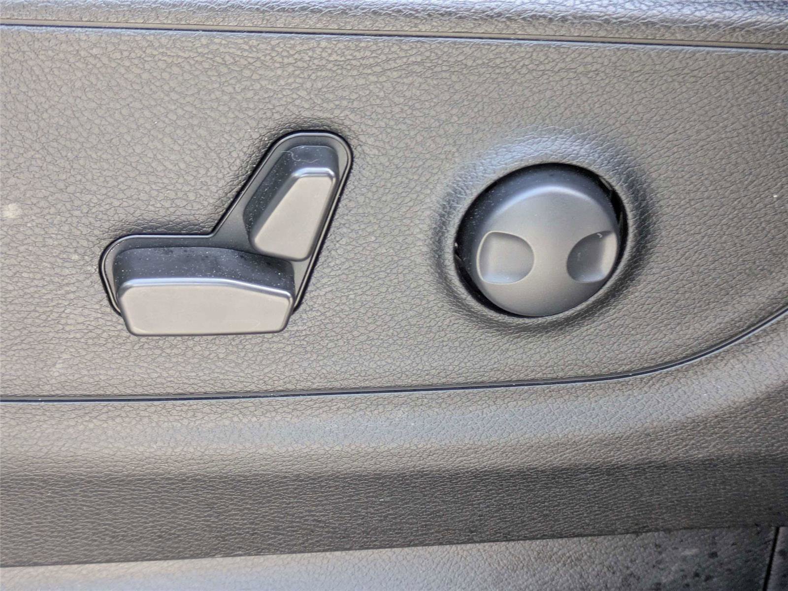 Used 2022 RAM 1500 Big Horn AWD/4WD image 22