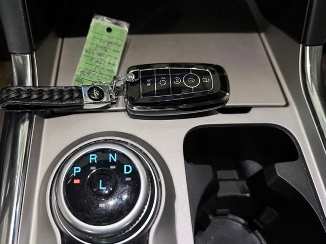 Used 2021 Ford Explorer XLT w/ Equipment Group 202A RWD image 34