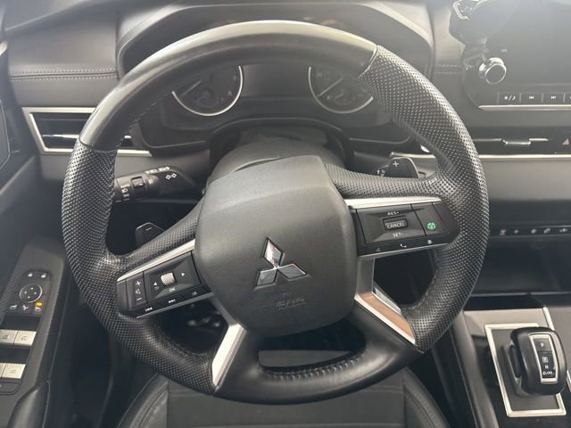 Used 2023 Mitsubishi Outlander SE AWD/4WD image 23