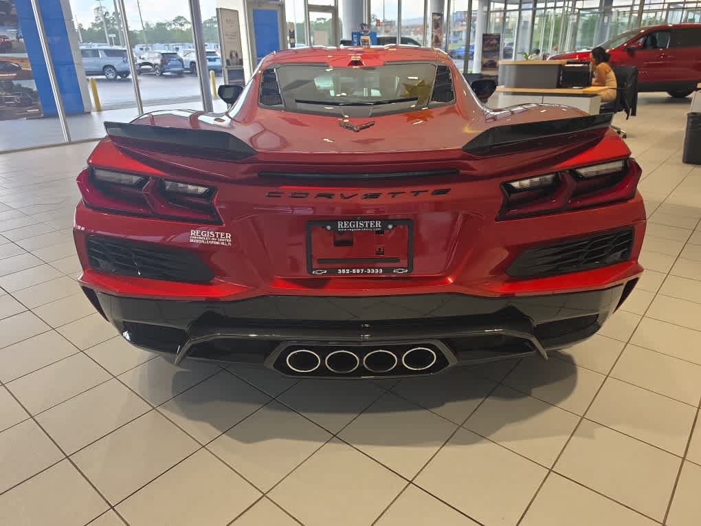 Used 2024 Chevrolet Corvette Z06 RWD image 4