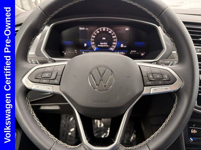 Used 2023 Volkswagen Tiguan SE w/ Panoramic Sunroof Package AWD/4WD image 21