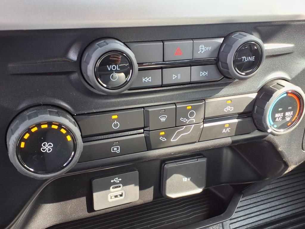 New 2025 Ford F550 4x4 Regular Cab Super Duty image 10