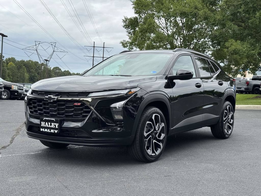 New 2026 Chevrolet Trax RS w/ Sunroof Package FWD image 25