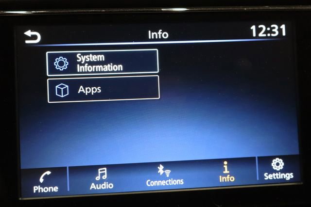 Used 2022 Nissan Kicks SR FWD image 34