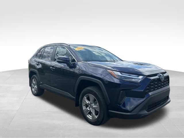 Used 2024 Toyota RAV4 XLE w/ Convenience Package image 8