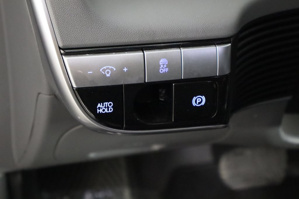 Used 2022 Hyundai Ioniq 5 SE w/ Cargo Package RWD image 22