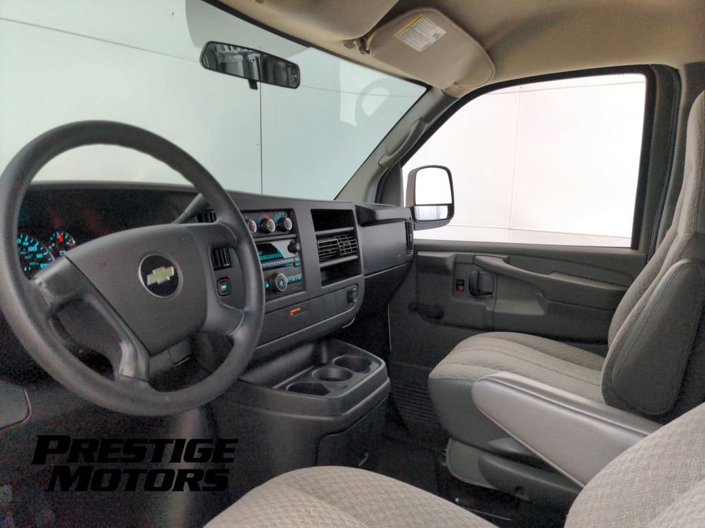 Used 2008 Chevrolet Express 1500 RWD image 13