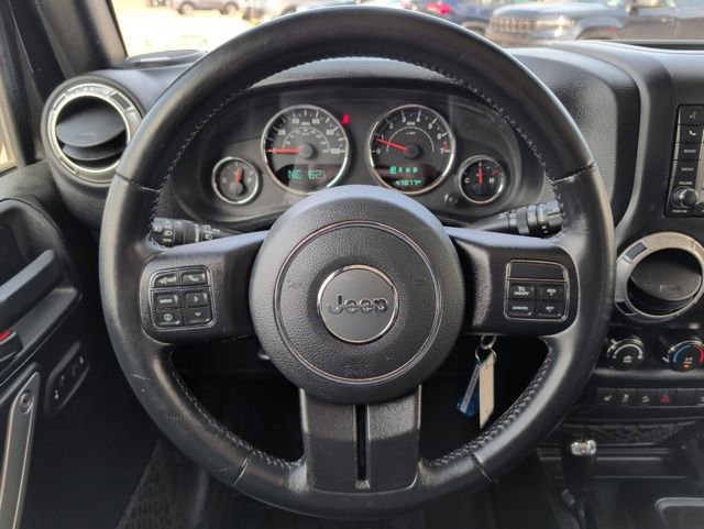 Used 2016 Jeep Wrangler Unlimited Rubicon w/ Connectivity Group image 19