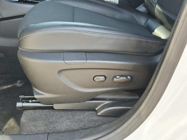 Certified 2022 Buick Encore Preferred w/ Safety Package AWD/4WD image 29