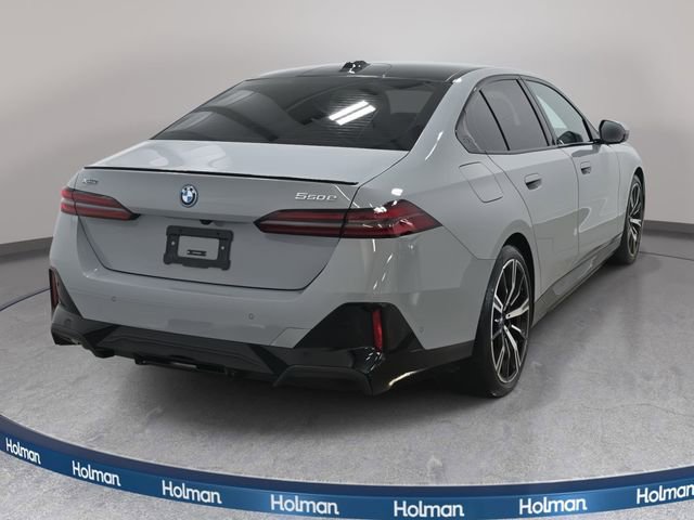 Certified 2025 BMW 550e xDrive w/ Premium Package image 6