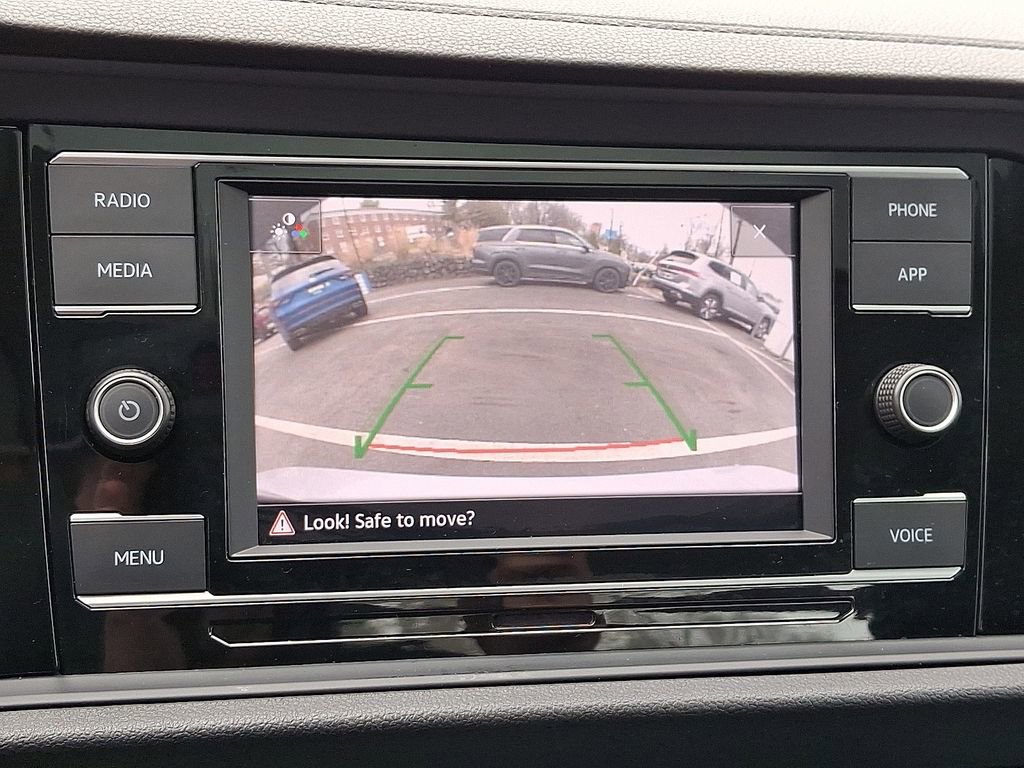 Used 2024 Volkswagen Jetta SE w/ Panoramic Sunroof Package image 18