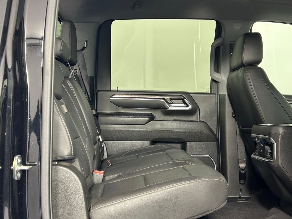 Used 2024 Chevrolet Silverado 2500 LTZ w/ LTZ Convenience Package AWD/4WD image 14