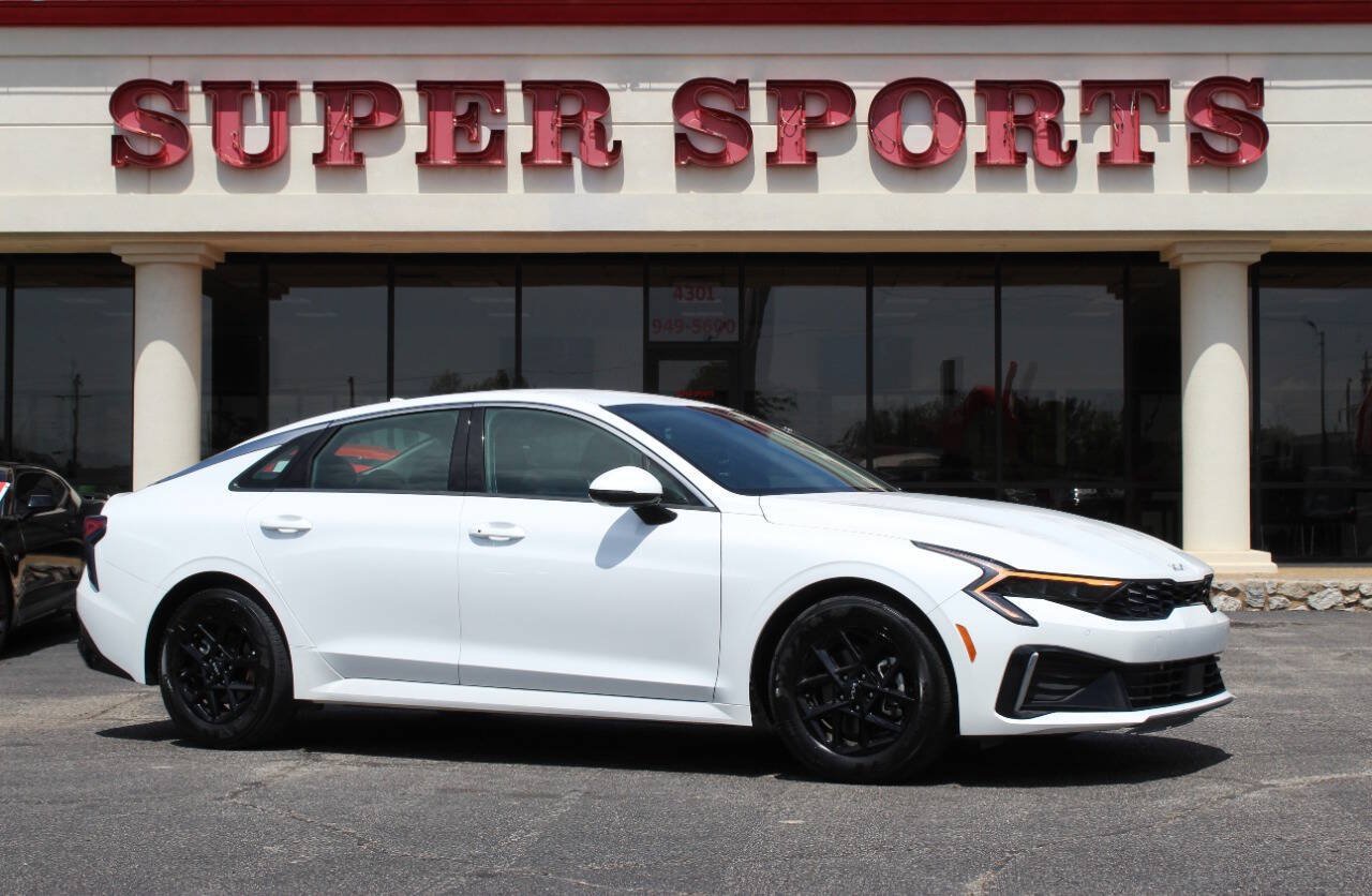 Used 2025 Kia K5 LXS FWD image 1