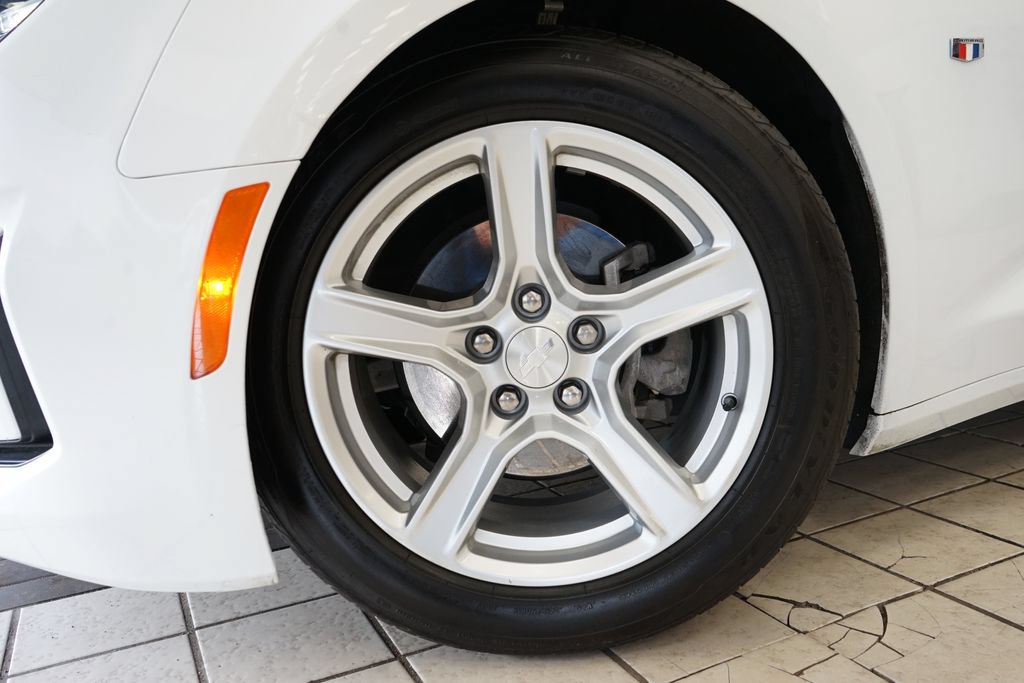 Used 2023 Chevrolet Camaro LT RWD image 49