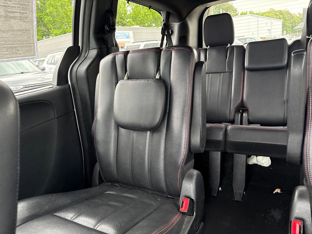 Used 2014 Dodge Grand Caravan R/T w/ Safety Sphere Group FWD image 12