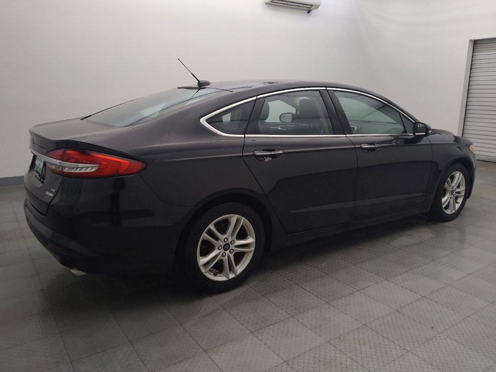 Used 2018 Ford Fusion SE w/ Fusion SE Technology Package FWD image 10