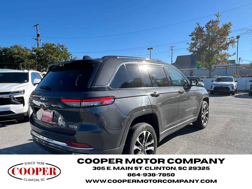 Used 2023 Jeep Grand Cherokee Overland w/ Adv Protech Group III image 3