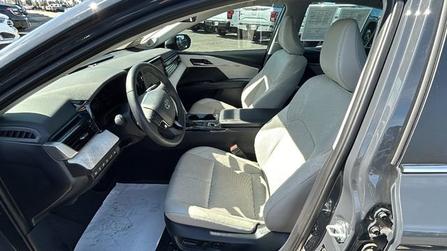 Used 2025 Toyota Camry XLE w/ Premium Plus Package image 17
