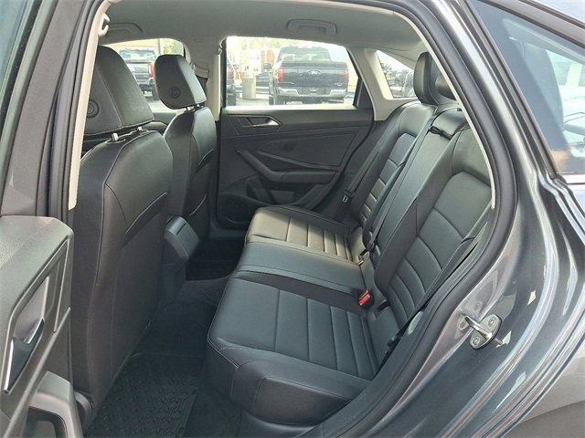 Used 2024 Volkswagen Jetta SE image 10