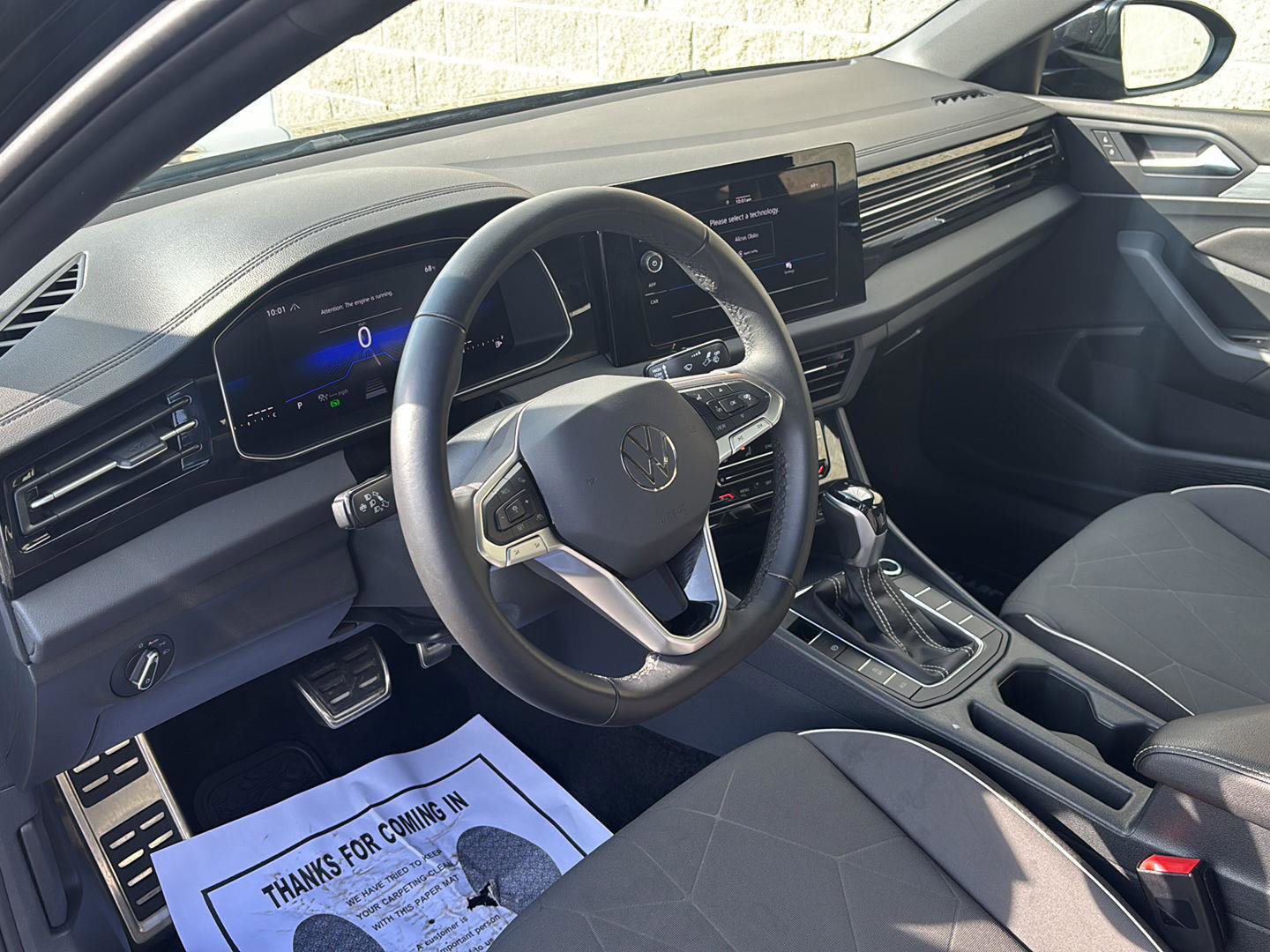 Used 2025 Volkswagen Jetta Sport image 8