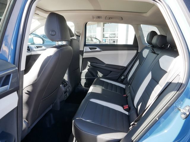 New 2026 Volkswagen Taos SEL AWD/4WD image 8