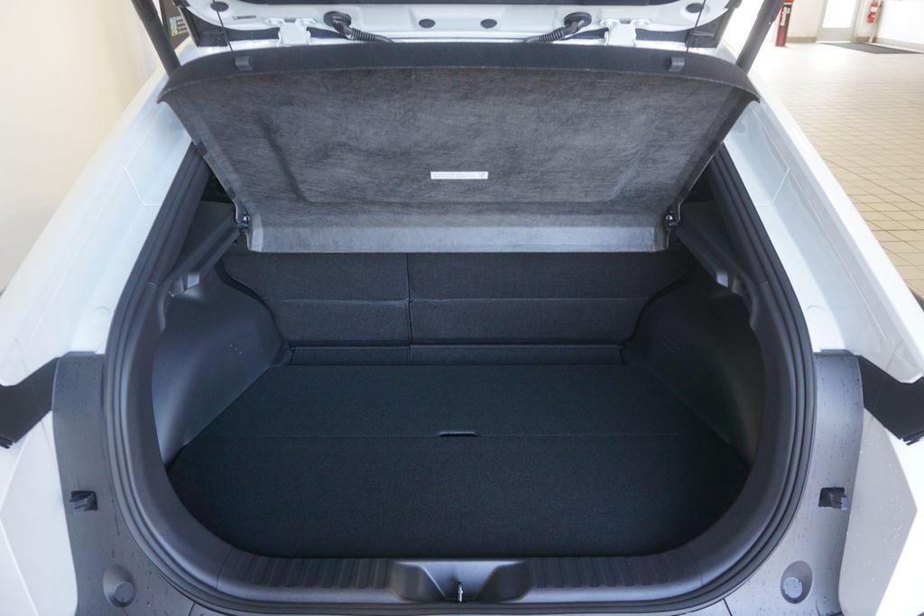 New 2026 Toyota C-HR AWD/4WD image 19