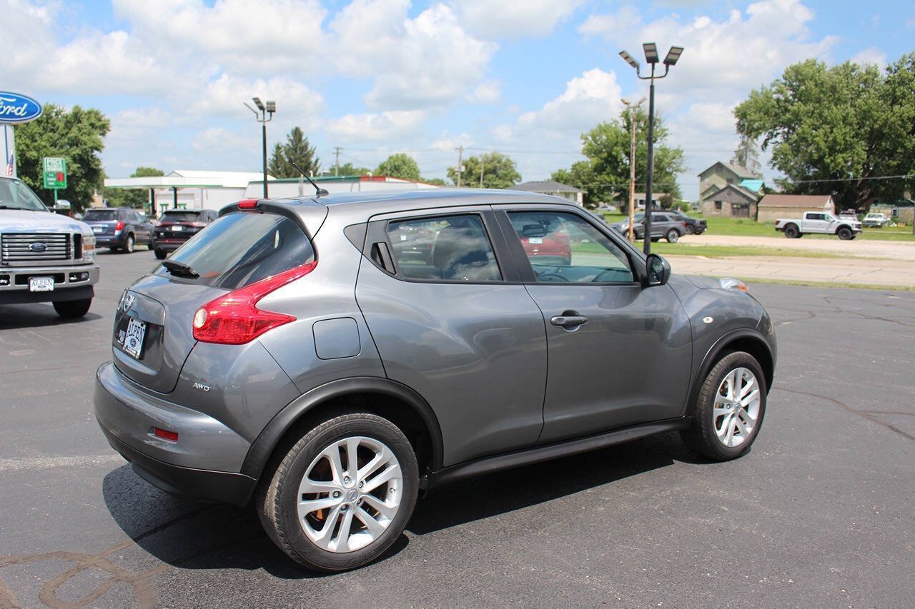 Used 2013 Nissan Juke S AWD/4WD image 4
