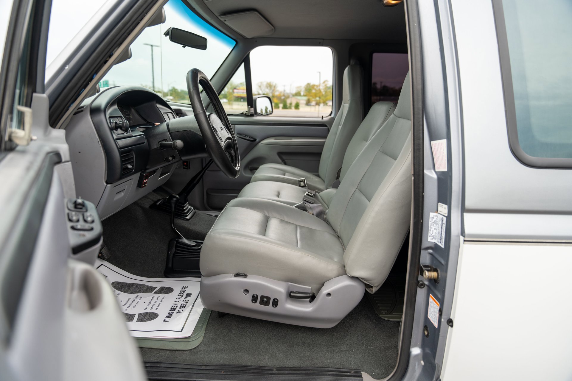 Used 1997 Ford F250 XLT image 11