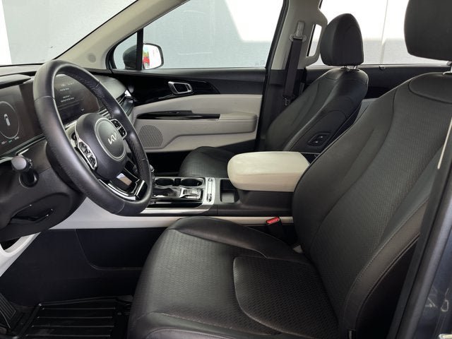 Used 2024 Kia Carnival SX Prestige FWD image 13