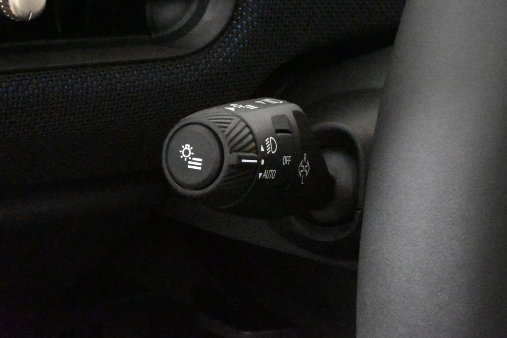 Used 2025 MINI Cooper S image 29