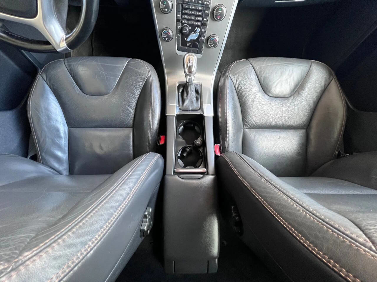 Used 2013 Volvo XC60 T6 image 23