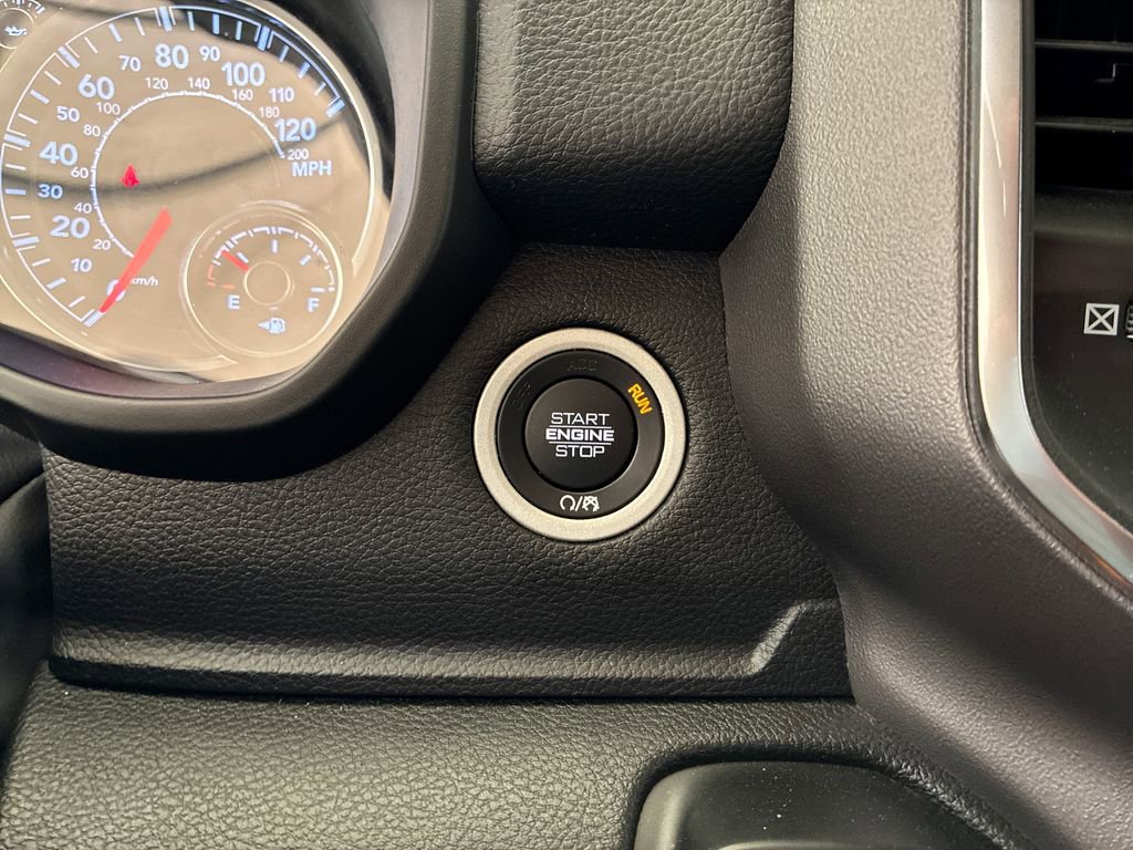 Used 2024 RAM 1500 Big Horn AWD/4WD image 22